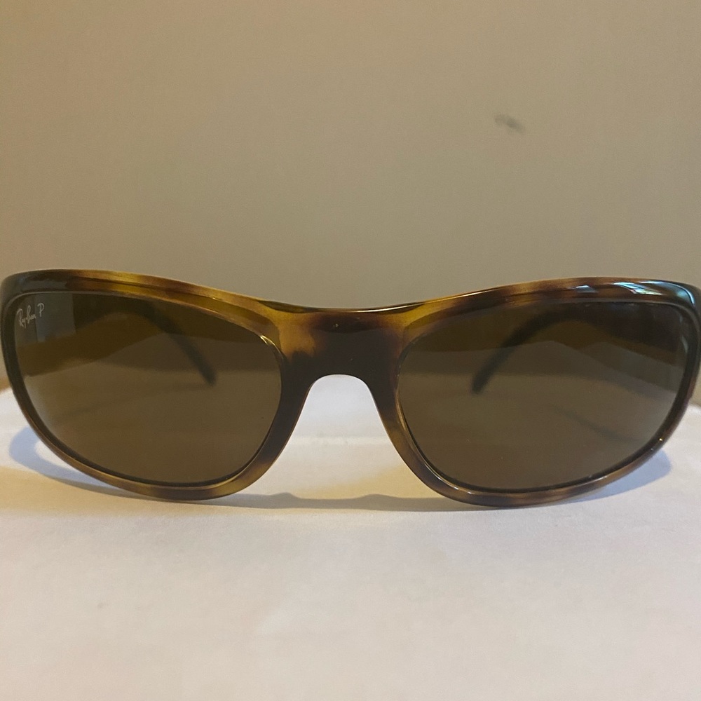 ray ban sunglasses